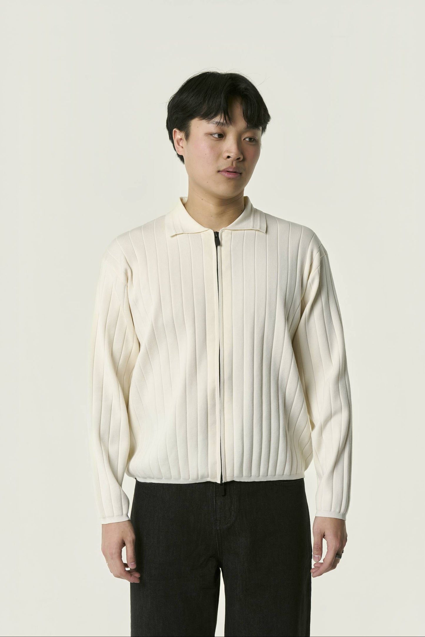 Gilet Zippé Fluide à Col Revers